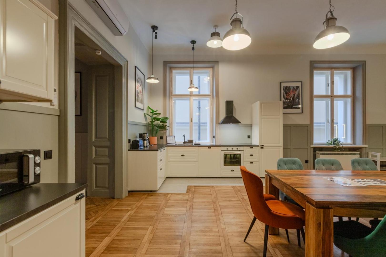 Modern Apartments Pilsudskiego Street Краків Екстер'єр фото